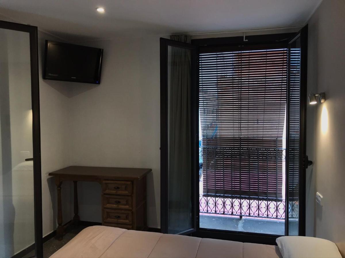 Hostal Radio ברצלונה מראה חיצוני תמונה
